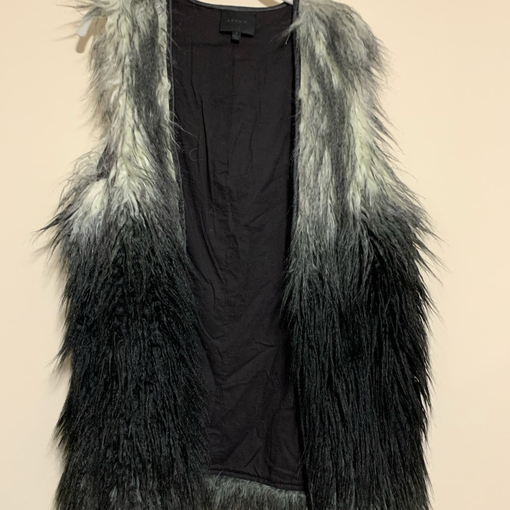 Aryn k fake fur vest - Picture 2 of 4